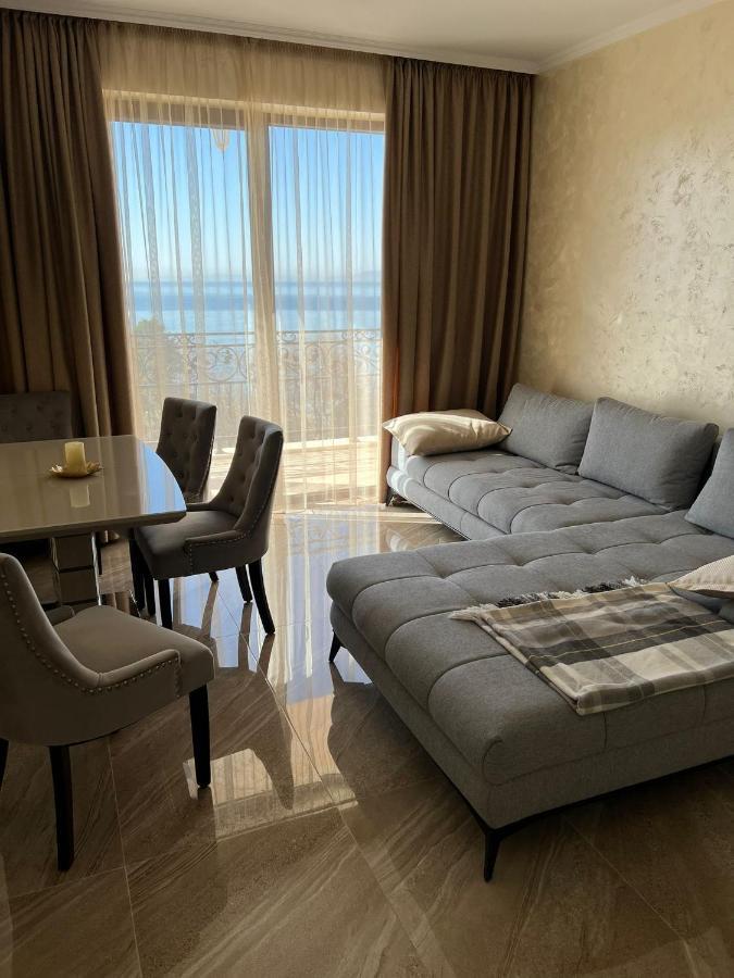 Luxury Penthouse Apartments At Valencia Gardens Burgas Exterior foto